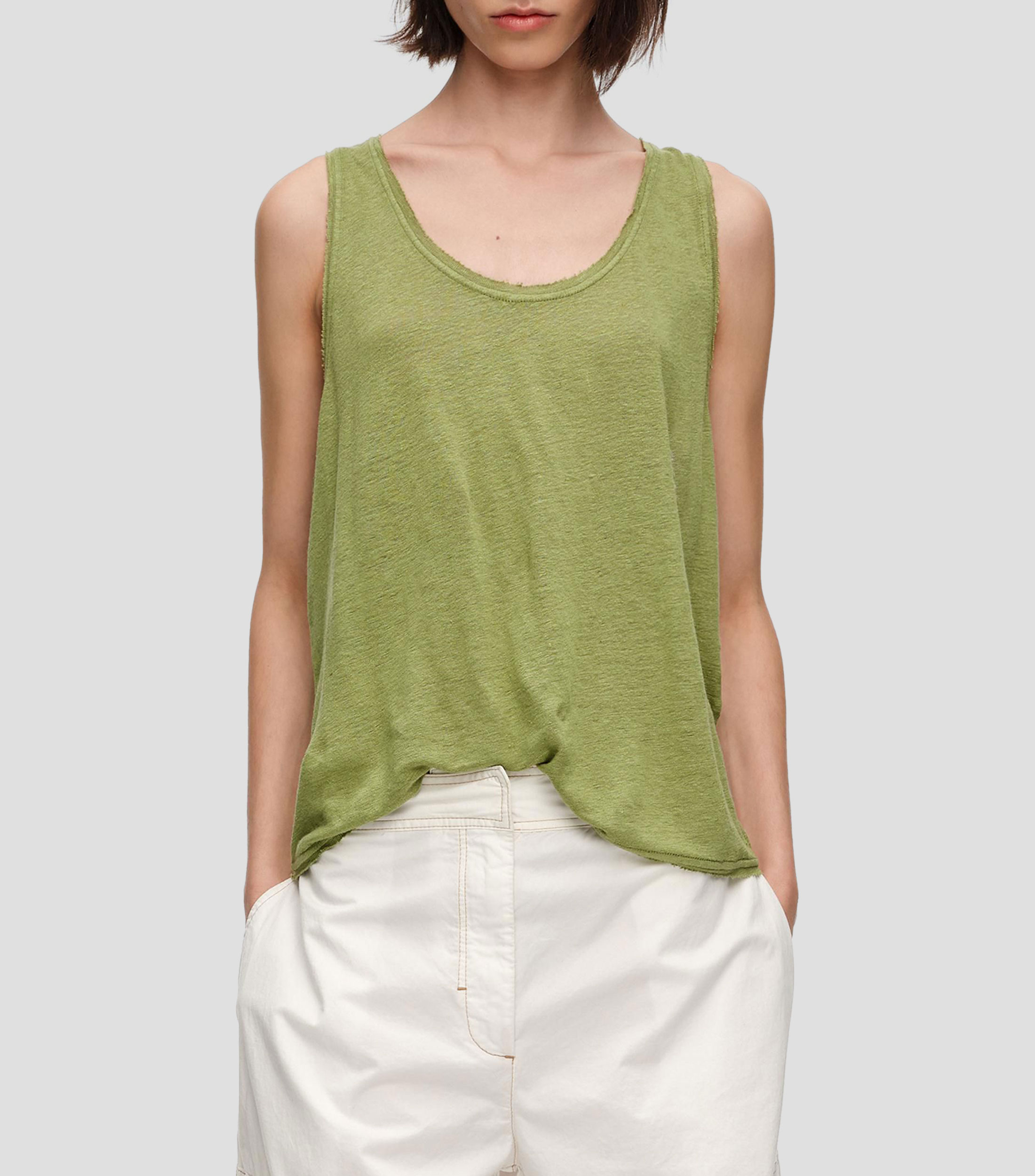 Playera cuello redondo sin mangas lisa Mujer